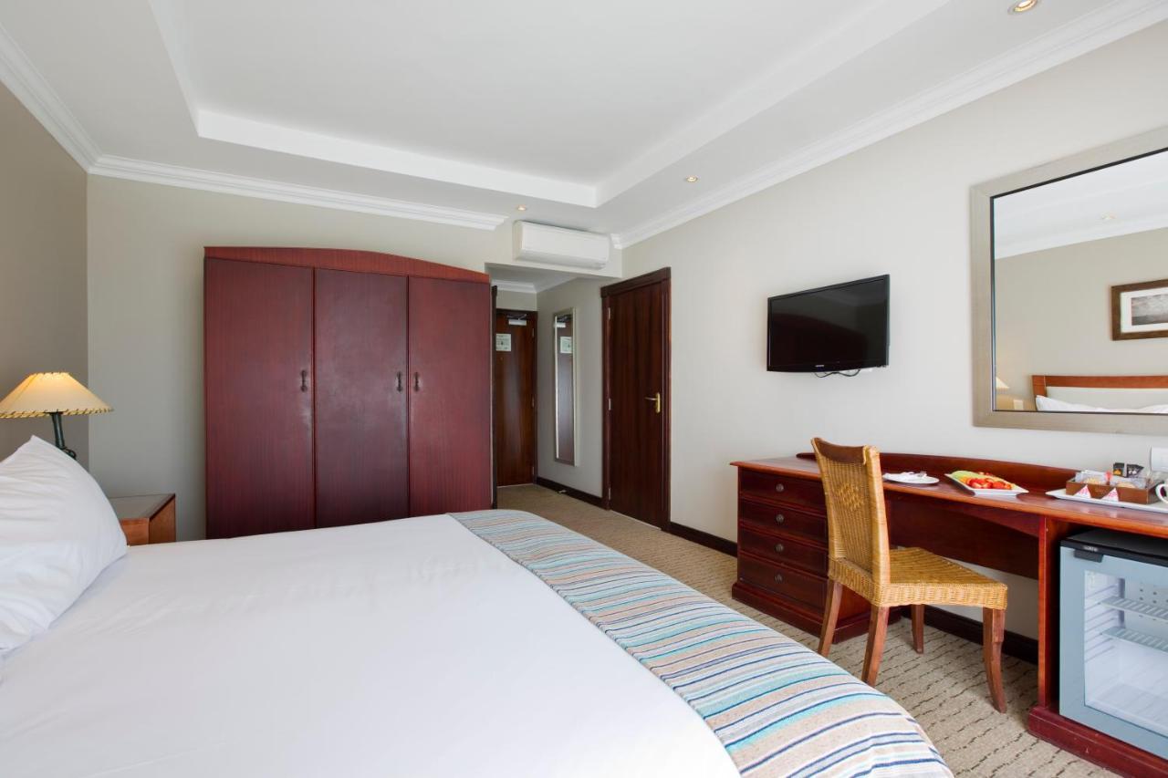מוסל ביי Garden Route Hotel מראה חיצוני תמונה