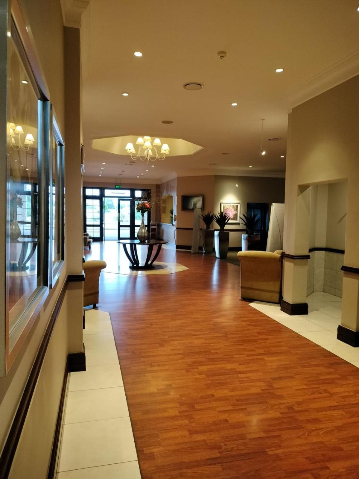 מוסל ביי Garden Route Hotel מראה חיצוני תמונה