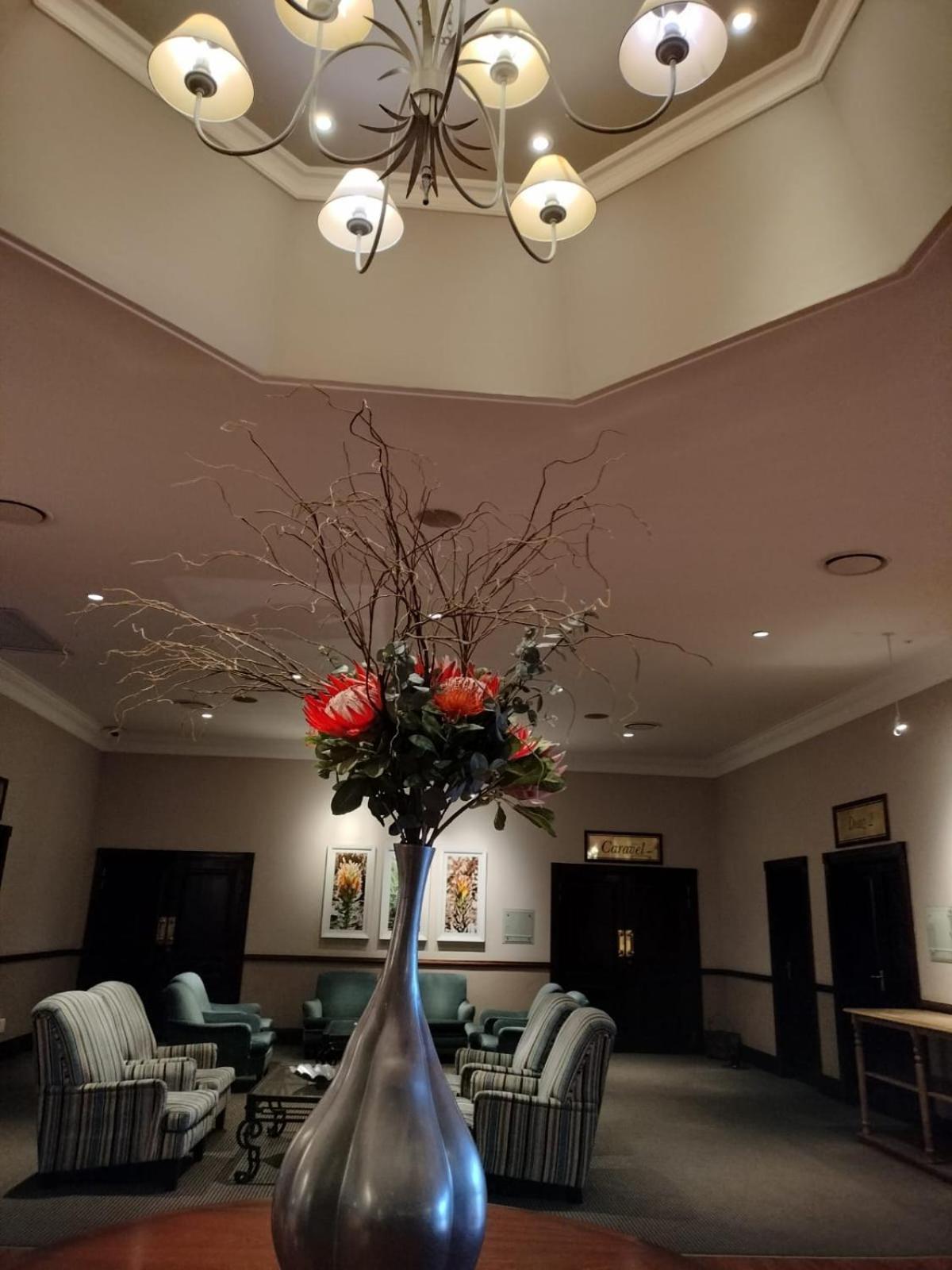 מוסל ביי Garden Route Hotel מראה חיצוני תמונה